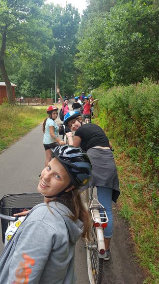 Kilkaset osób wyjechało ze Spynaczem na wakacje nad morze