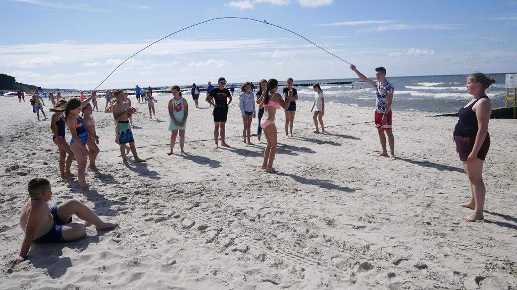Kilkaset osób wyjechało ze Spynaczem na wakacje nad morze
