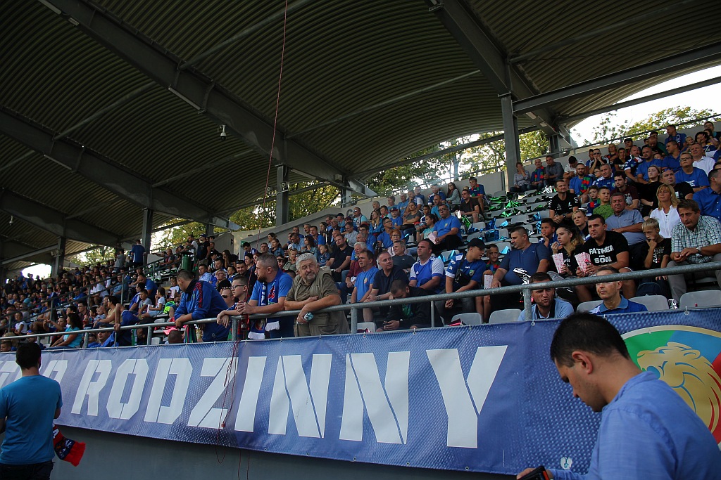 Komplet kibiców na derbach Miedzi Legnica z Zagłębiem Lubin