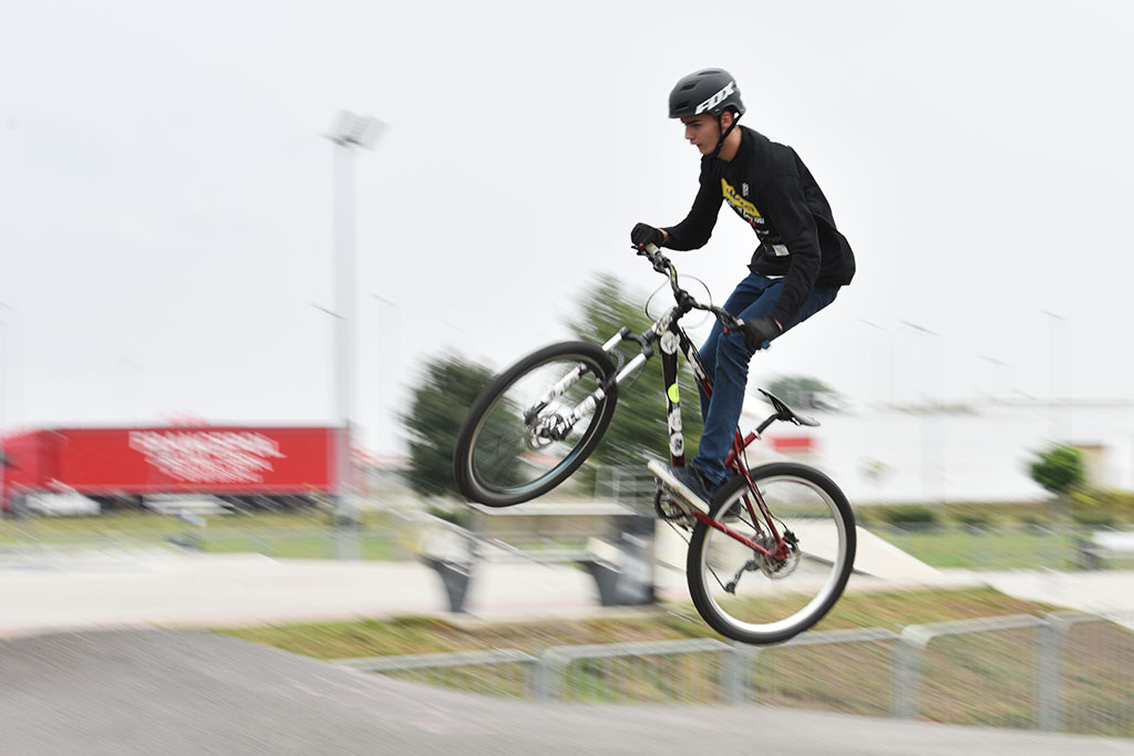 Wielkie święto rowerzystów odbywa się w  Parku Bielańskim