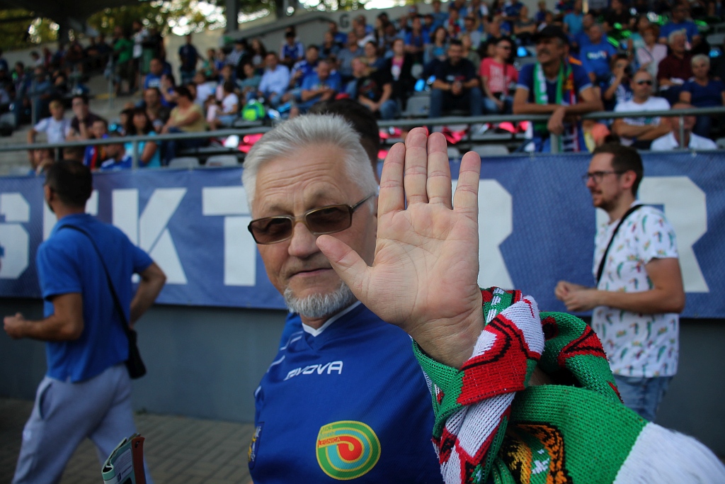 Komplet kibiców na derbach Miedzi Legnica z Zagłębiem Lubin
