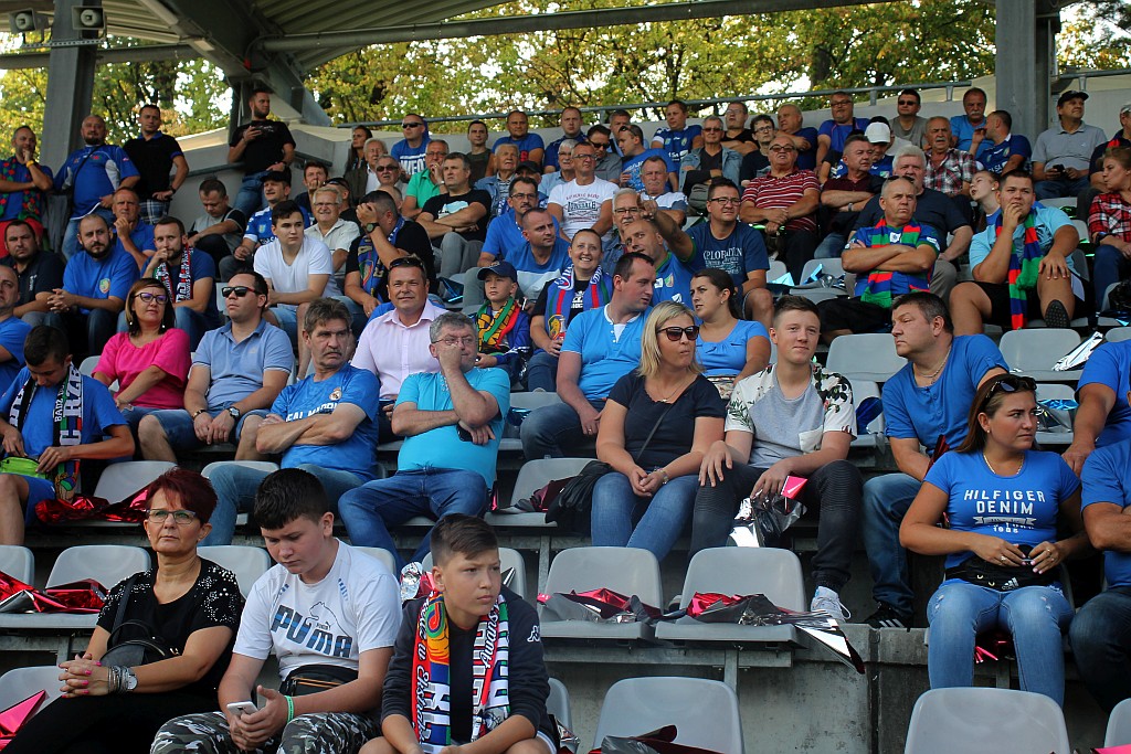 Komplet kibiców na derbach Miedzi Legnica z Zagłębiem Lubin