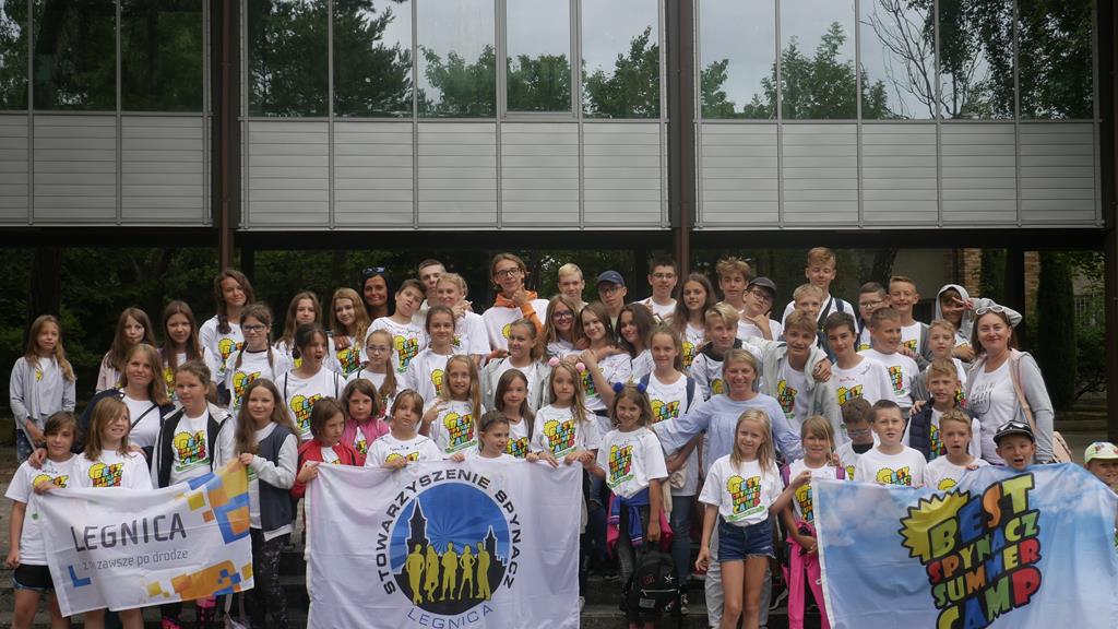 Kilkaset osób wyjechało ze Spynaczem na wakacje nad morze