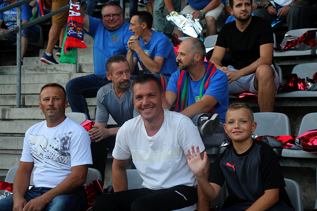 Komplet kibiców na derbach Miedzi Legnica z Zagłębiem Lubin