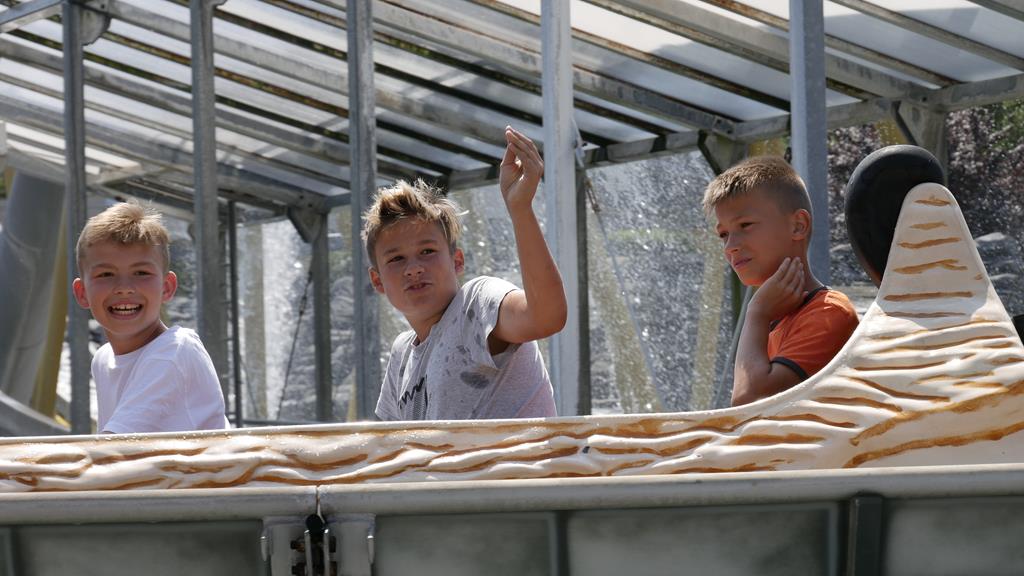 Młodzi sportowcy wypoczywali na Best Spynacz Summer Camp Austria