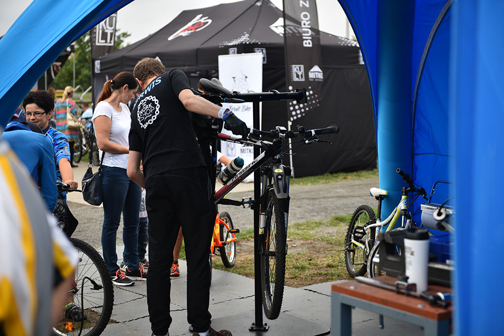 Wielkie święto rowerzystów odbywa się w  Parku Bielańskim