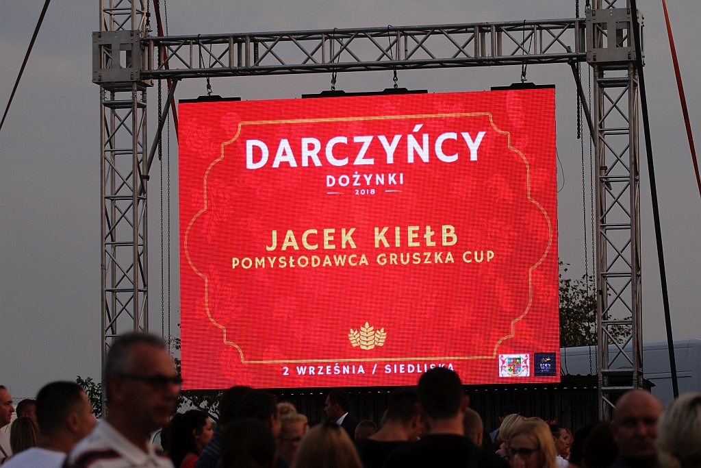 Formacja Łobuzy gwiazdą gminnych dożynek w Siedliskach