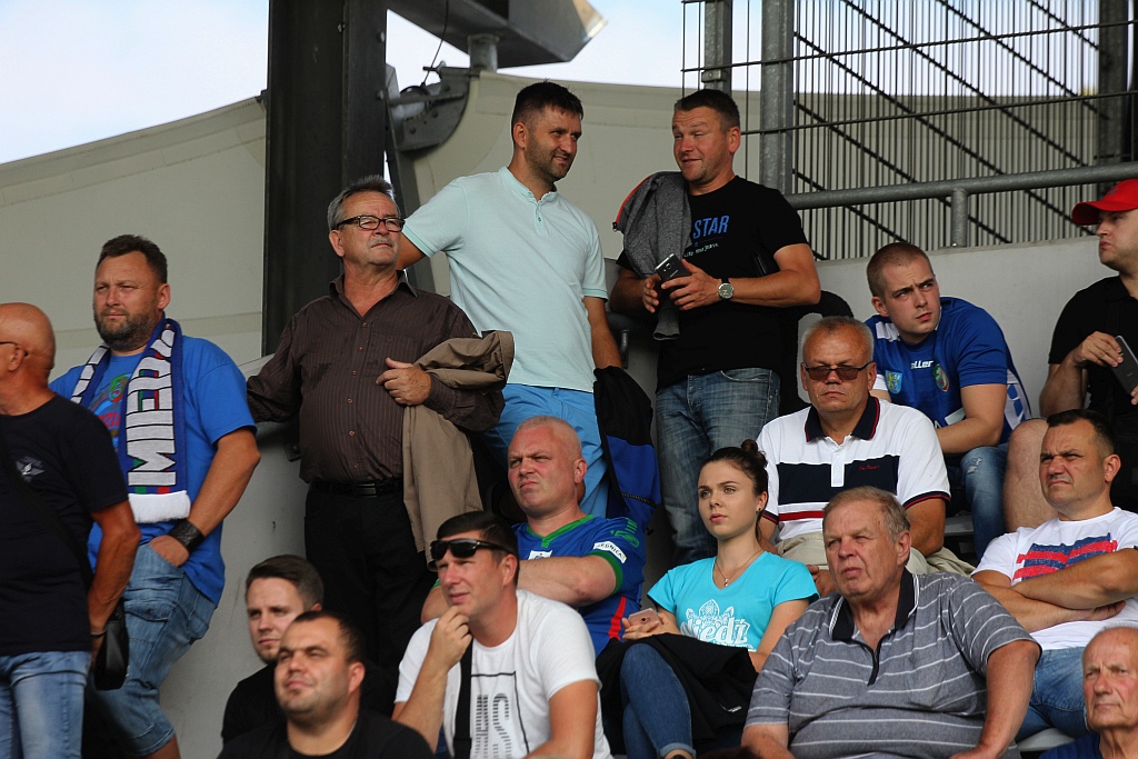 Komplet kibiców na derbach Miedzi Legnica z Zagłębiem Lubin