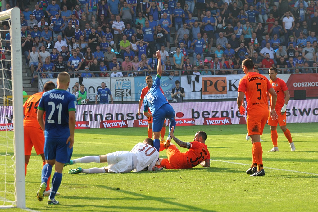 Miedź Legnica w pięknym stylu wygrała z Zagłębiem Lubin