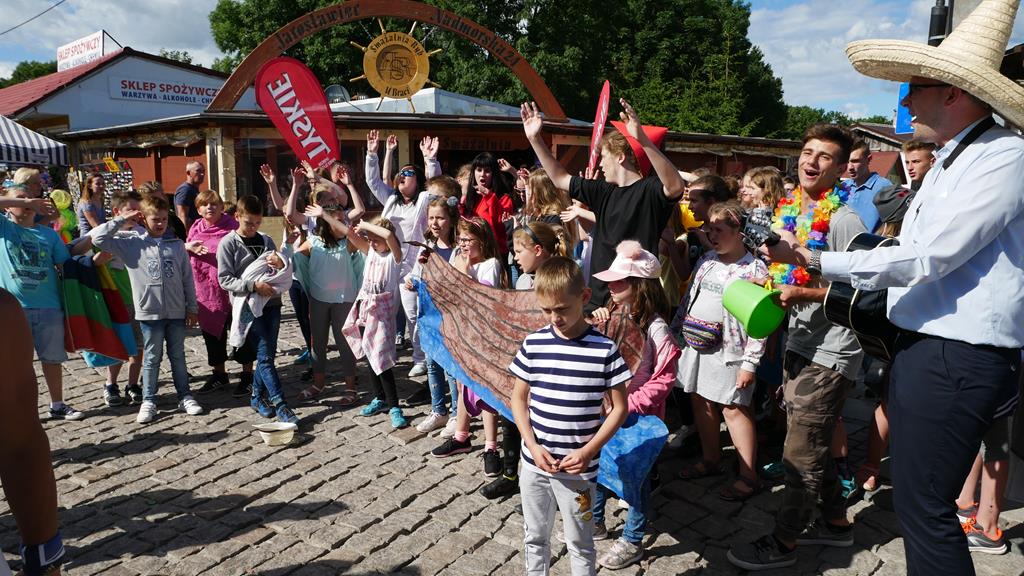 Kilkaset osób wyjechało ze Spynaczem na wakacje nad morze