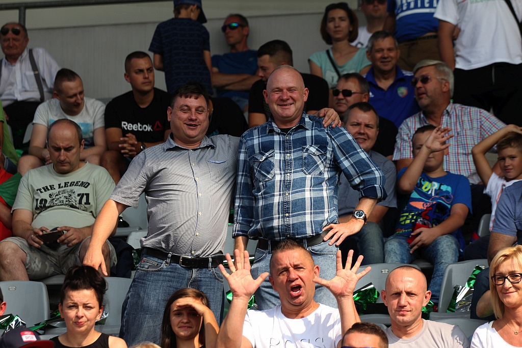 Komplet kibiców na derbach Miedzi Legnica z Zagłębiem Lubin