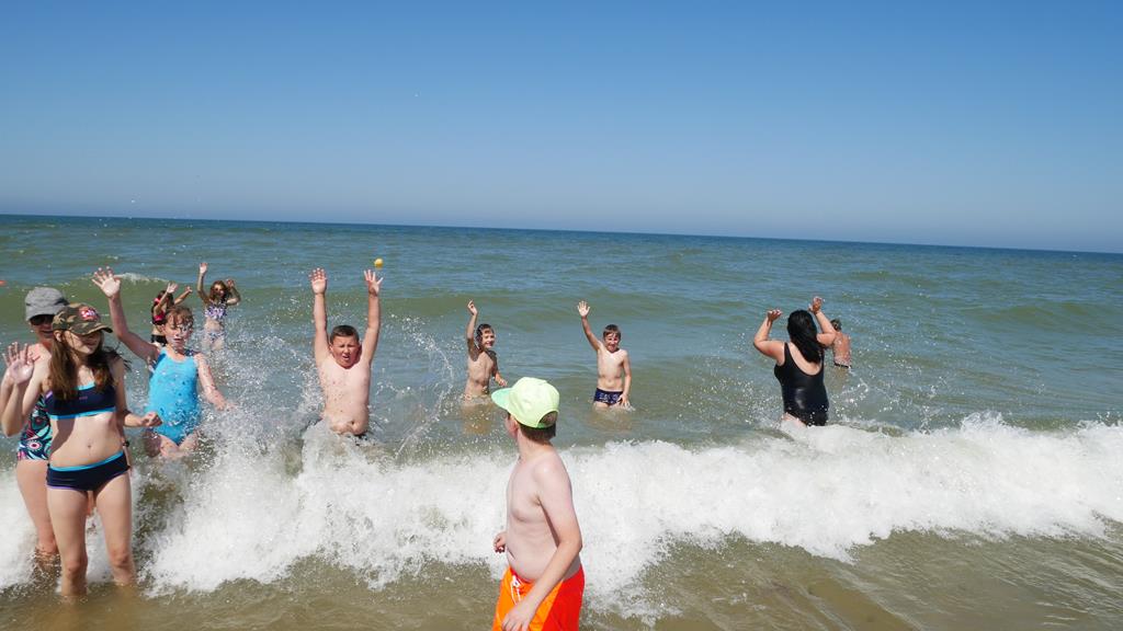 Kilkaset osób wyjechało ze Spynaczem na wakacje nad morze