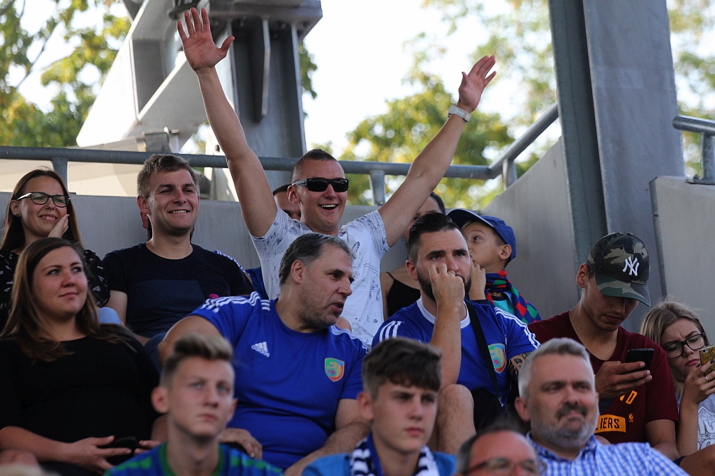 Komplet kibiców na derbach Miedzi Legnica z Zagłębiem Lubin