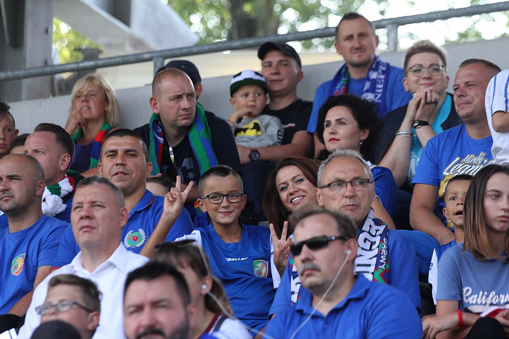 Komplet kibiców na derbach Miedzi Legnica z Zagłębiem Lubin