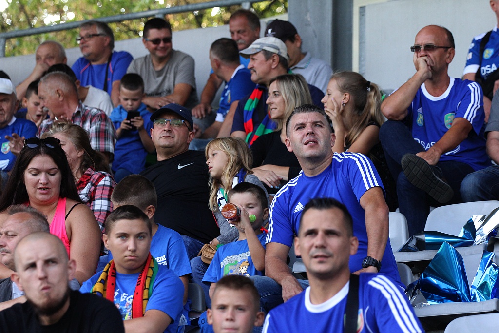 Komplet kibiców na derbach Miedzi Legnica z Zagłębiem Lubin