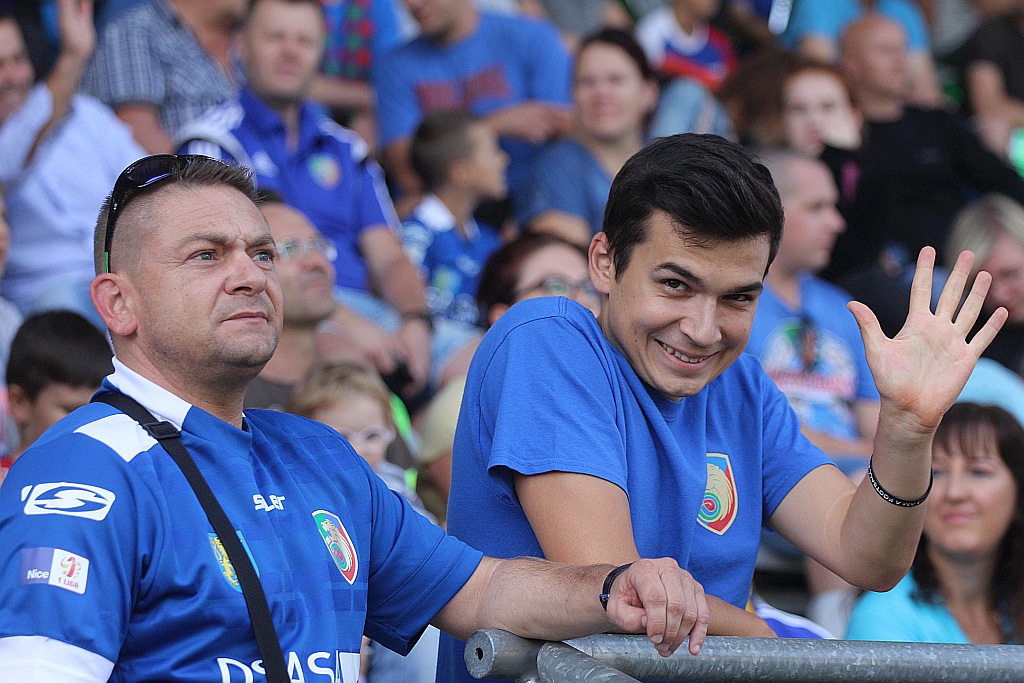 Komplet kibiców na derbach Miedzi Legnica z Zagłębiem Lubin