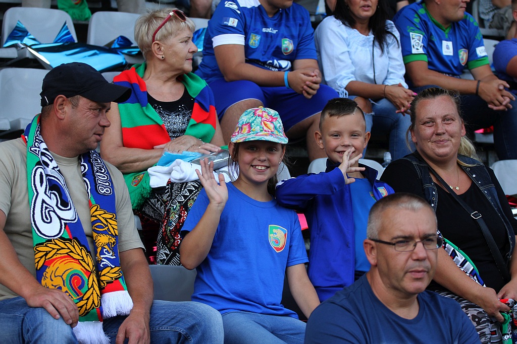 Komplet kibiców na derbach Miedzi Legnica z Zagłębiem Lubin