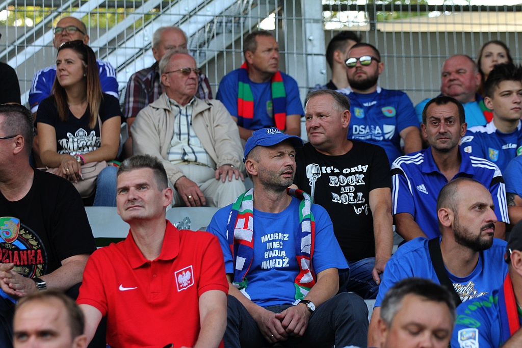 Komplet kibiców na derbach Miedzi Legnica z Zagłębiem Lubin