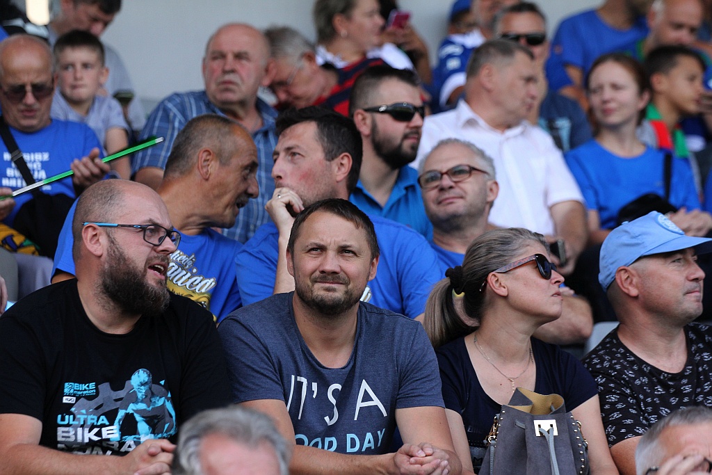 Komplet kibiców na derbach Miedzi Legnica z Zagłębiem Lubin