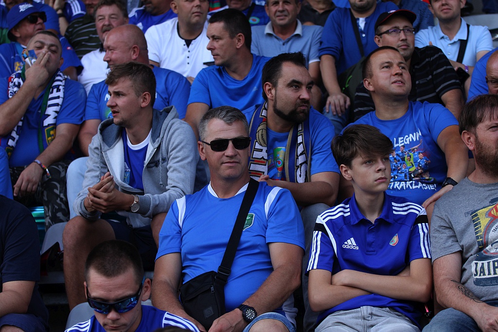 Komplet kibiców na derbach Miedzi Legnica z Zagłębiem Lubin