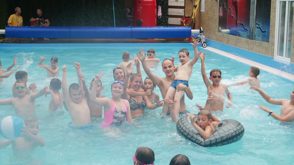 Kilkaset osób wyjechało ze Spynaczem na wakacje nad morze