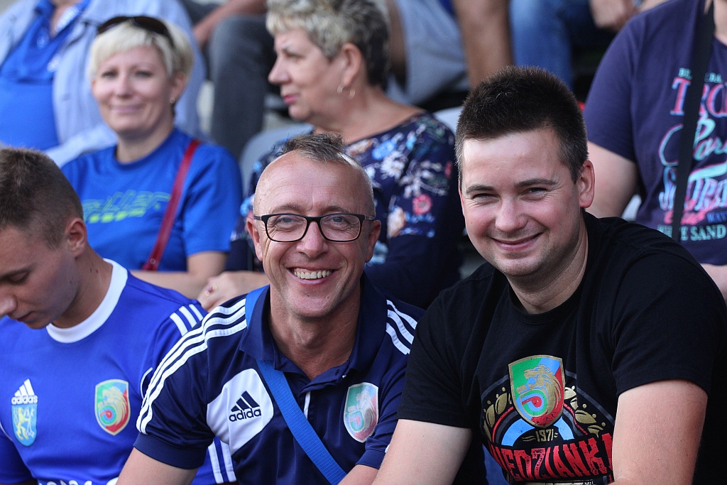 Komplet kibiców na derbach Miedzi Legnica z Zagłębiem Lubin