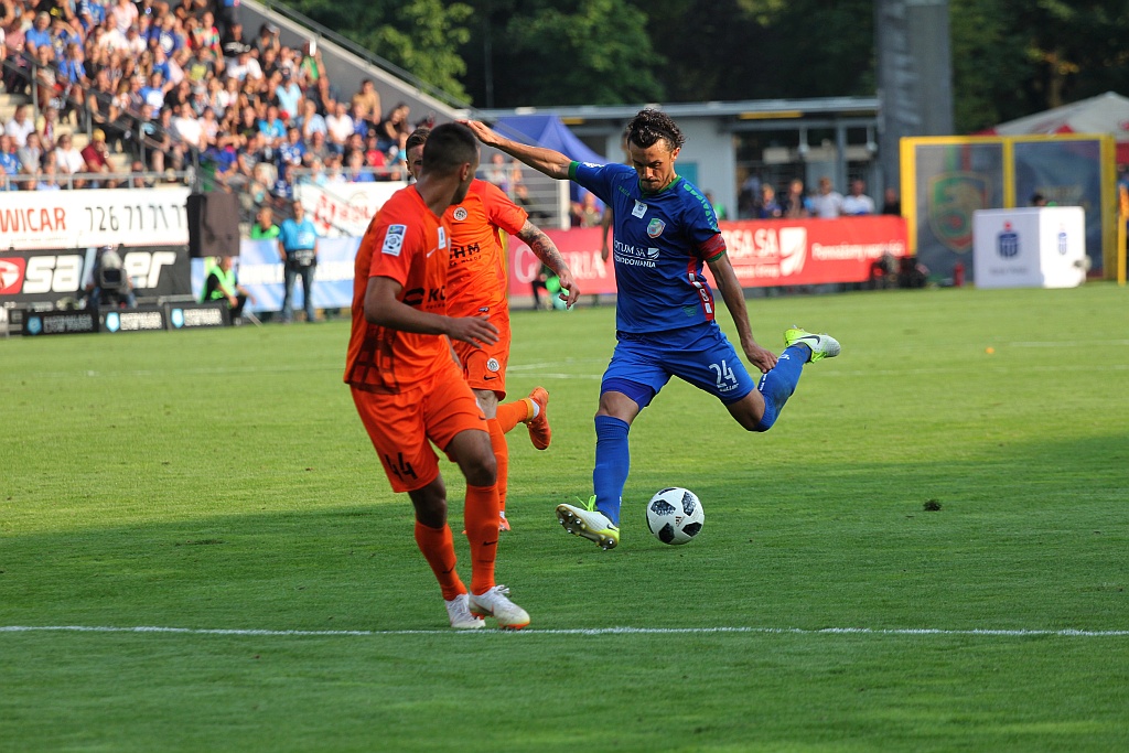 Miedź Legnica w pięknym stylu wygrała z Zagłębiem Lubin