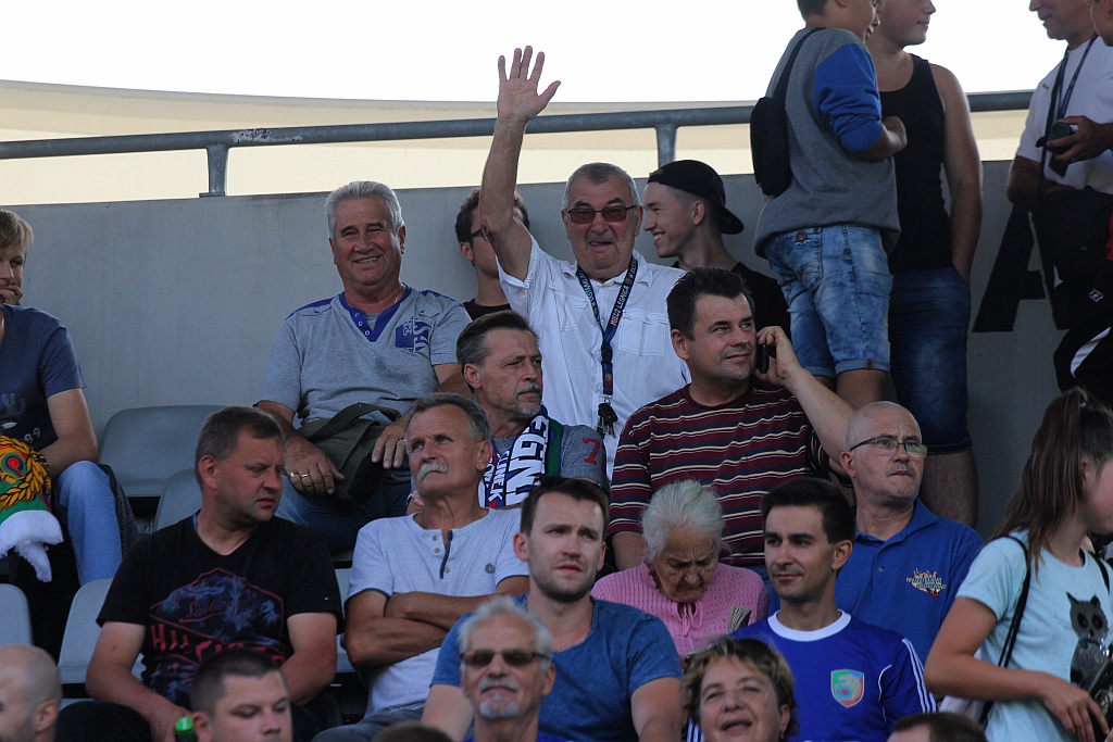 Komplet kibiców na derbach Miedzi Legnica z Zagłębiem Lubin