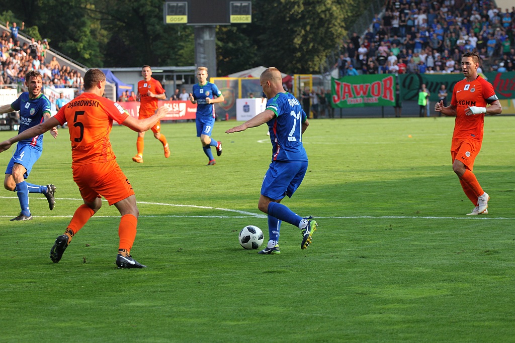 Miedź Legnica w pięknym stylu wygrała z Zagłębiem Lubin