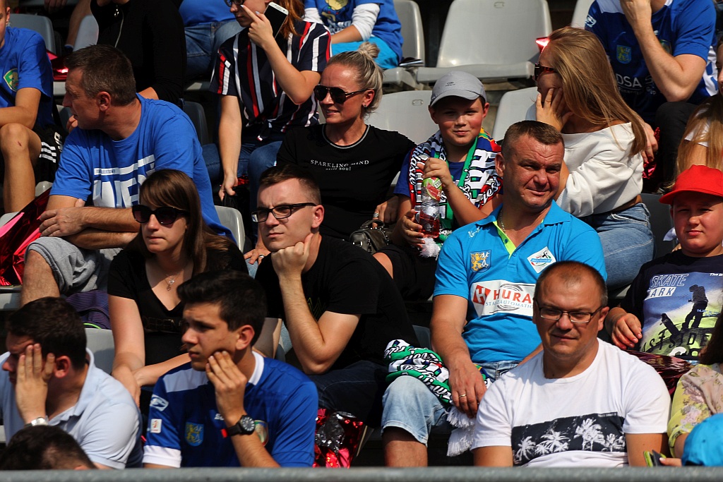 Komplet kibiców na derbach Miedzi Legnica z Zagłębiem Lubin