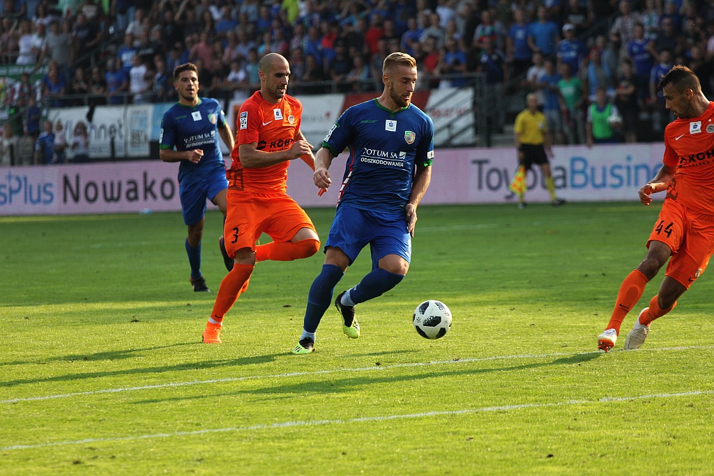 Miedź Legnica w pięknym stylu wygrała z Zagłębiem Lubin