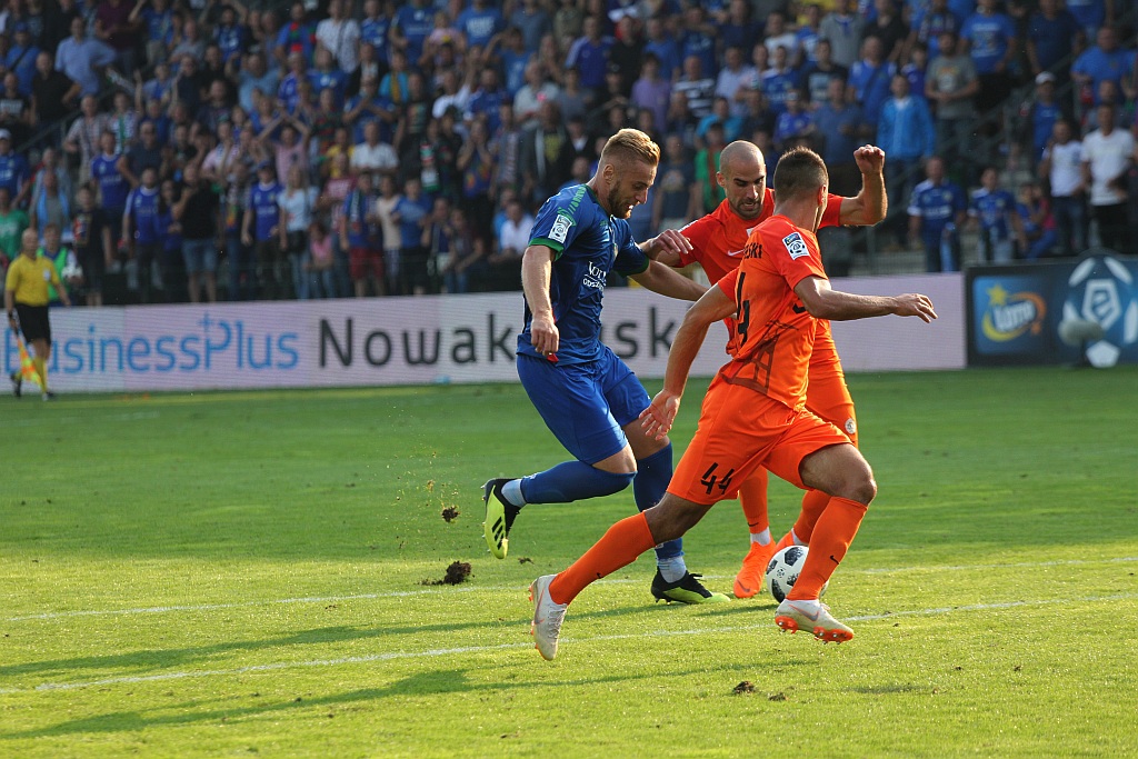 Miedź Legnica w pięknym stylu wygrała z Zagłębiem Lubin