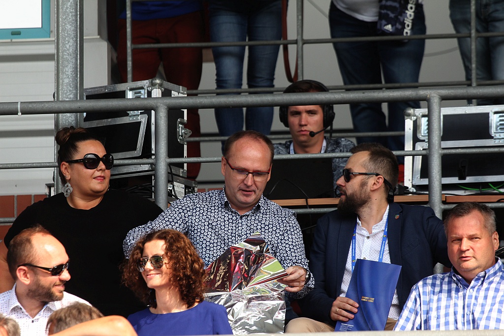 Komplet kibiców na derbach Miedzi Legnica z Zagłębiem Lubin