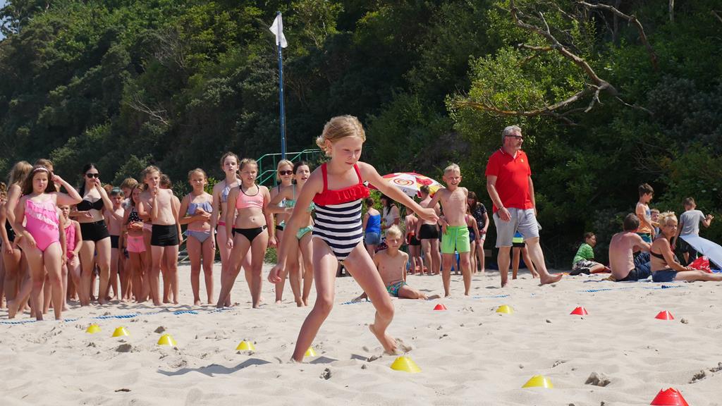 Kilkaset osób wyjechało ze Spynaczem na wakacje nad morze