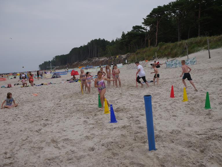 Kilkaset osób wyjechało ze Spynaczem na wakacje nad morze