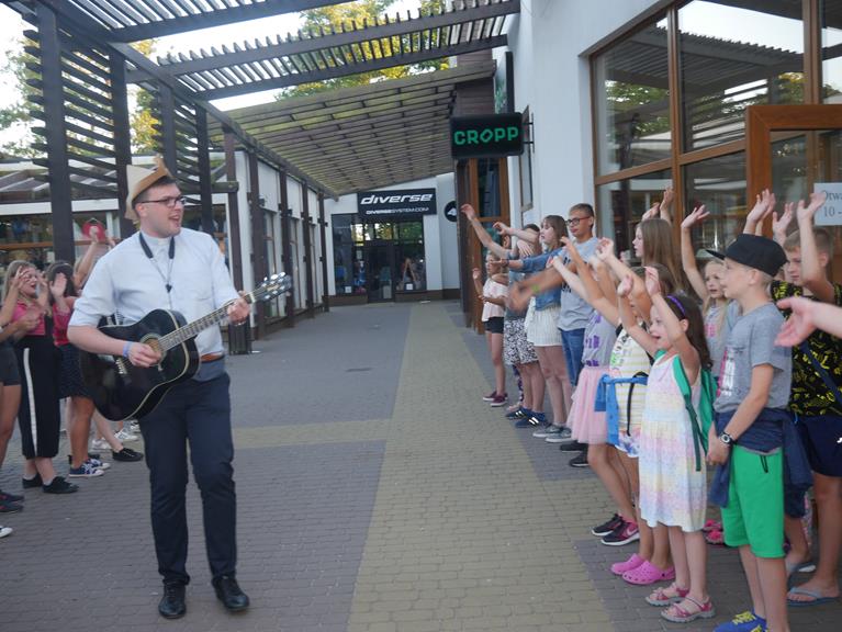 Kilkaset osób wyjechało ze Spynaczem na wakacje nad morze