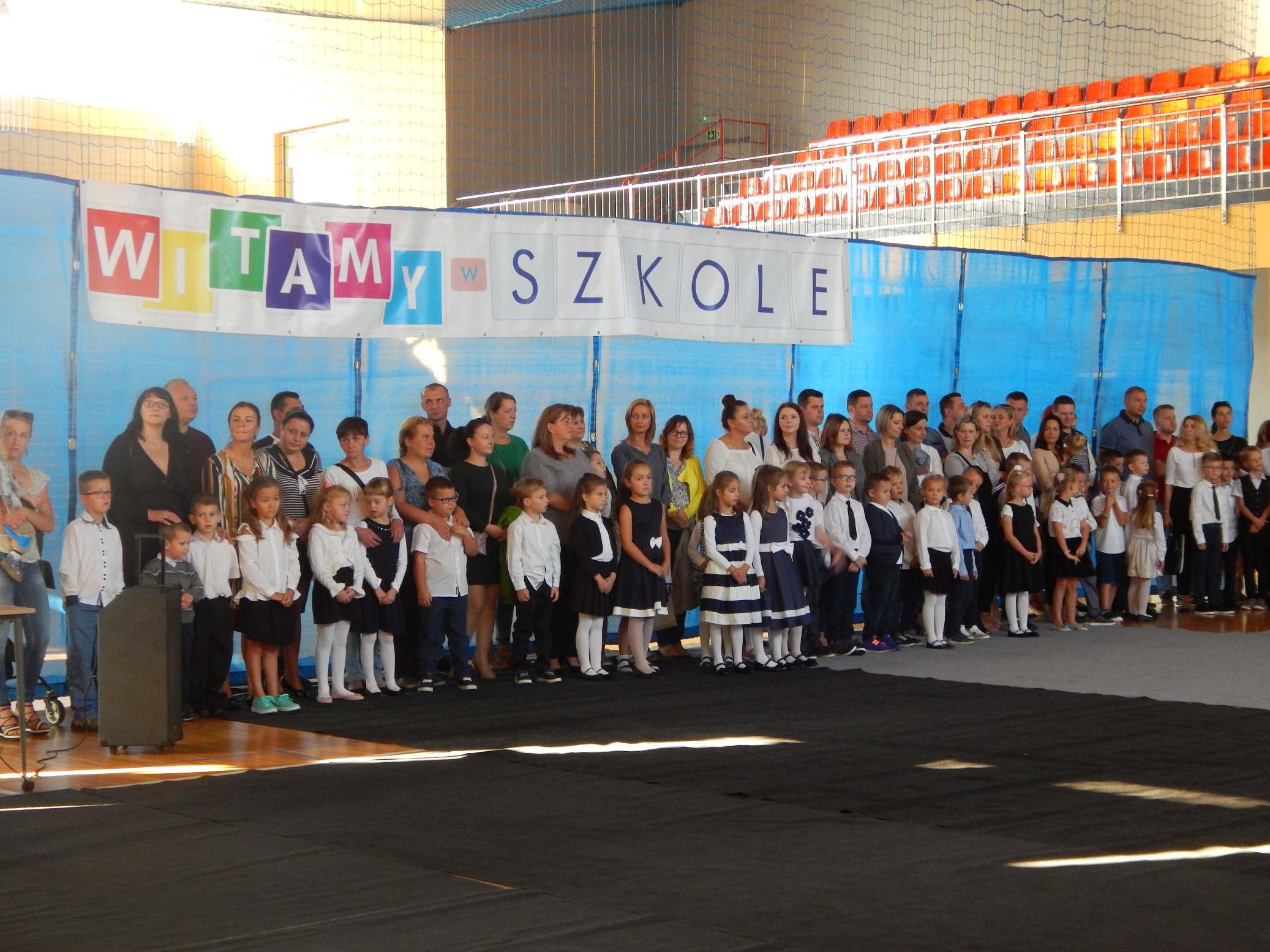 Przybili piątkę z wójtem na nowy rok szkolny