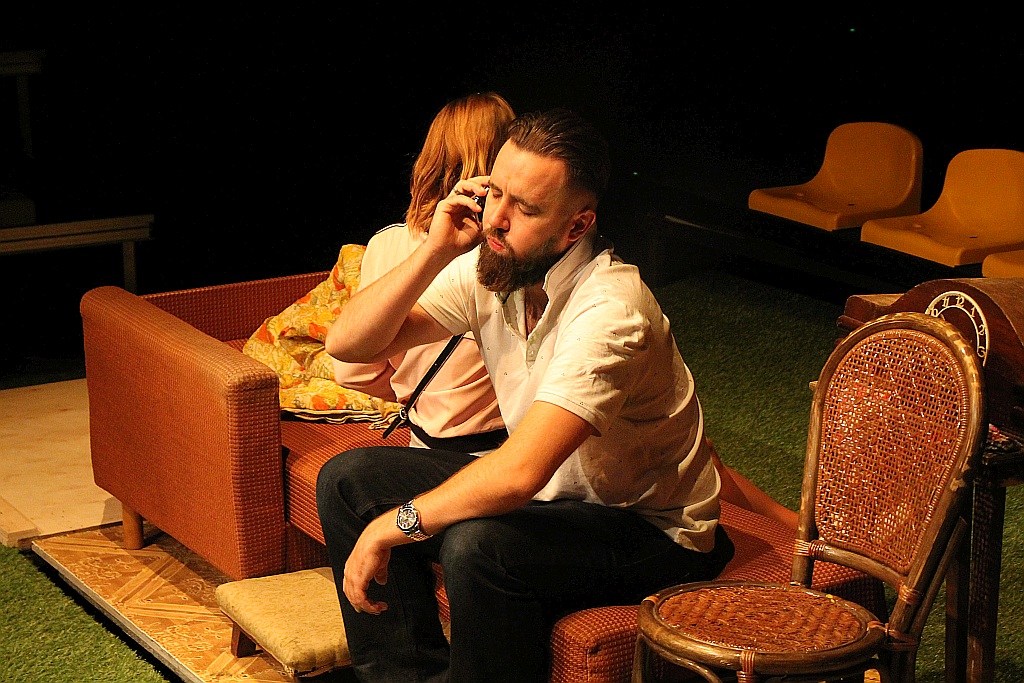 Dzielni chłopcy Magdy Drab na deskach legnickiego teatru