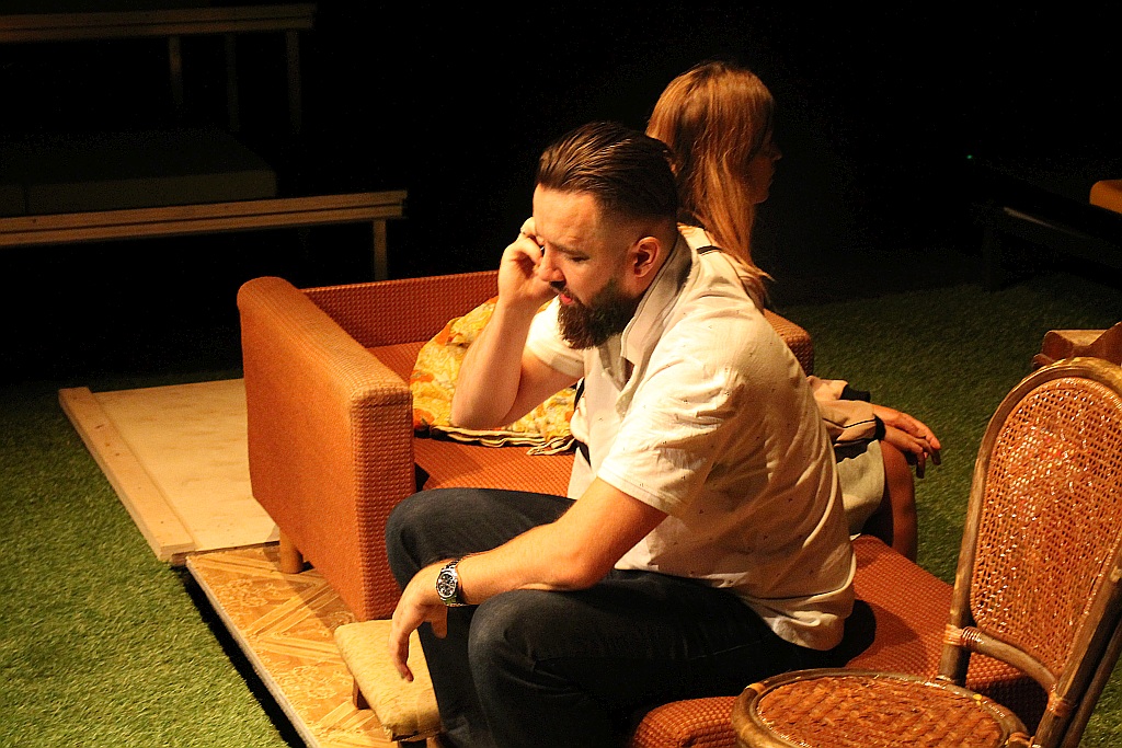Dzielni chłopcy Magdy Drab na deskach legnickiego teatru