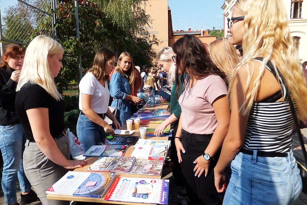 Wielki szkolny piknik w V Liceum Ogólnokształcącym