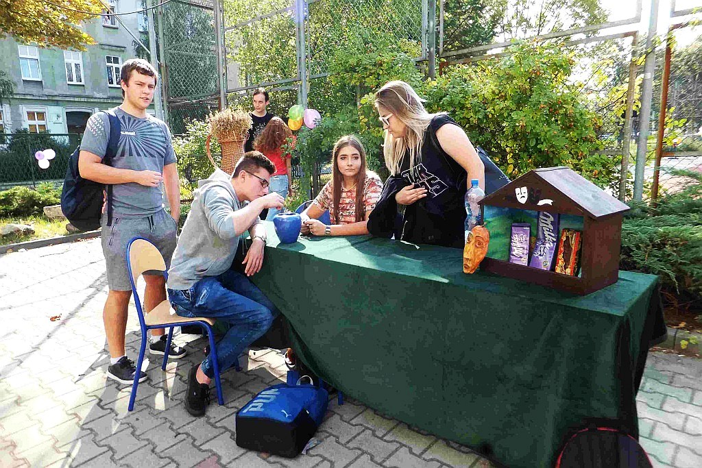 Wielki szkolny piknik w V Liceum Ogólnokształcącym