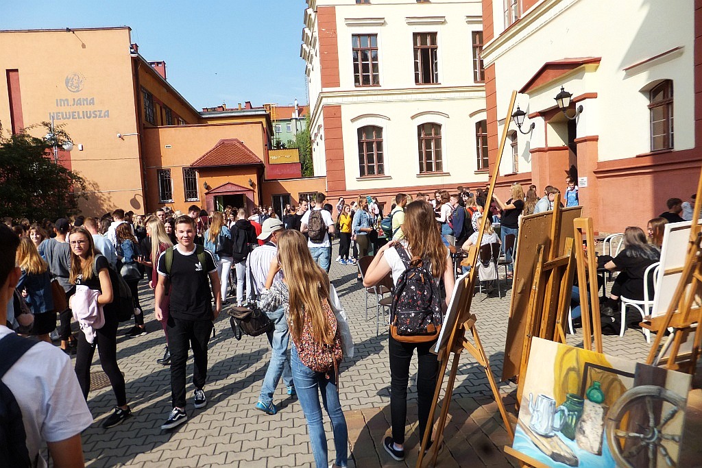 Wielki szkolny piknik w V Liceum Ogólnokształcącym