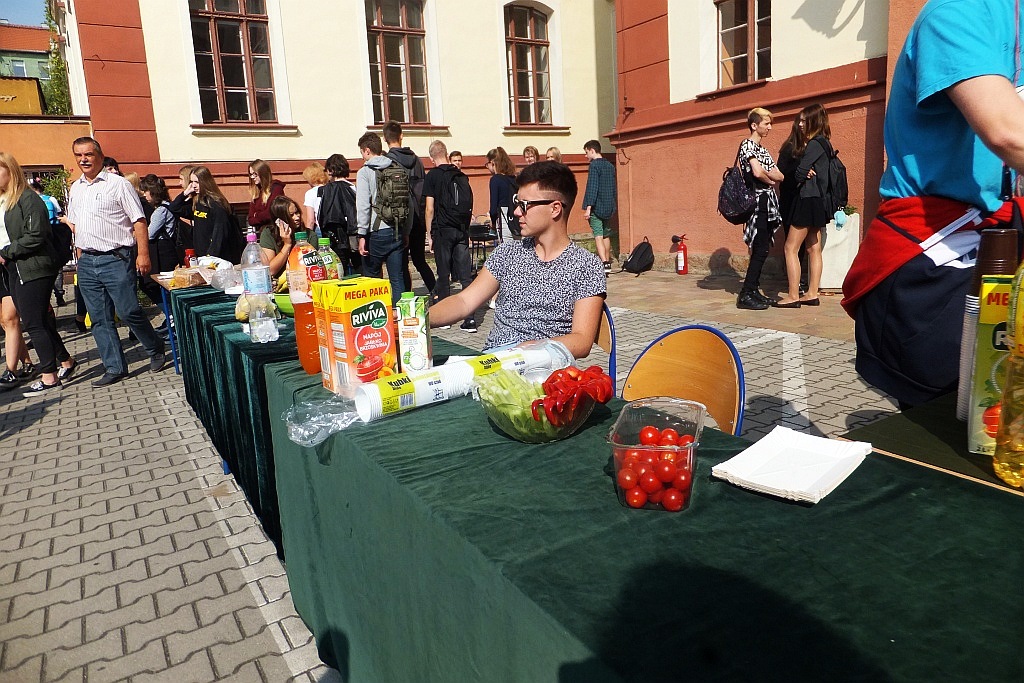 Wielki szkolny piknik w V Liceum Ogólnokształcącym
