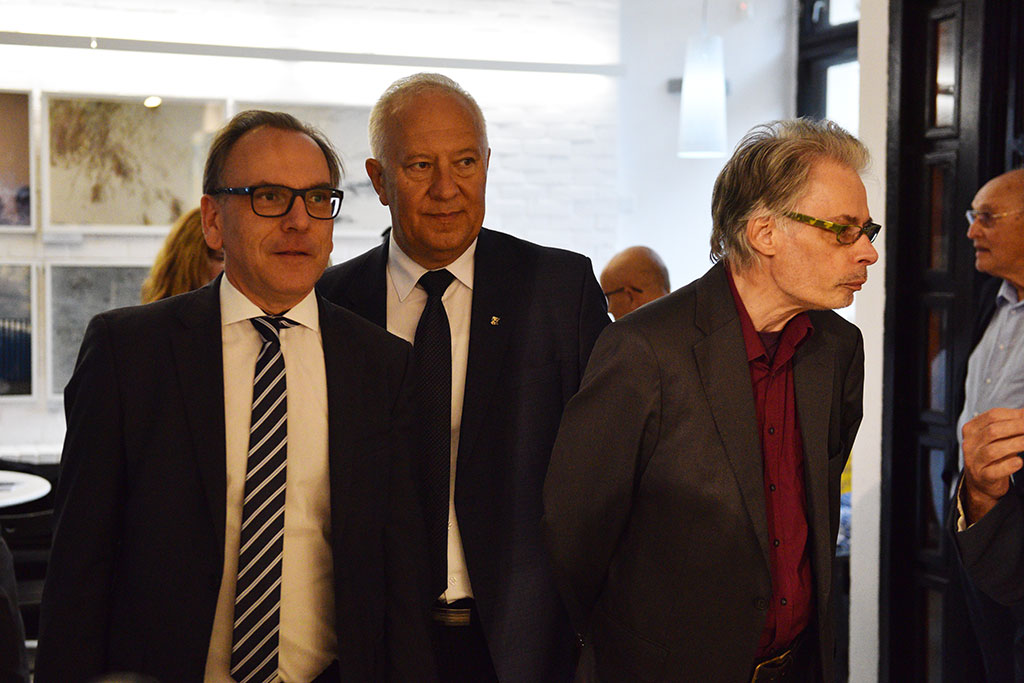 Wystawa grupy artystów „51° Północ“ i sześciu „Gości“