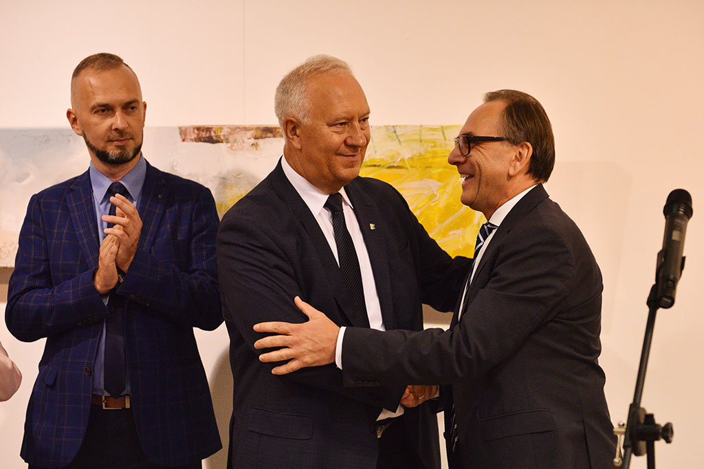 Wystawa grupy artystów „51° Północ“ i sześciu „Gości“