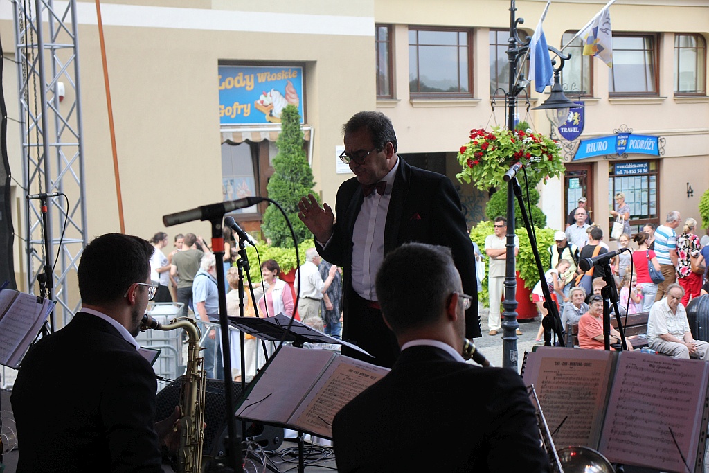 Benny Band wystąpił na małej scenie przy katedrze