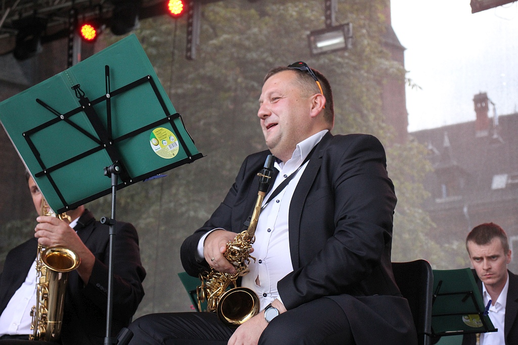 Benny Band wystąpił na małej scenie przy katedrze