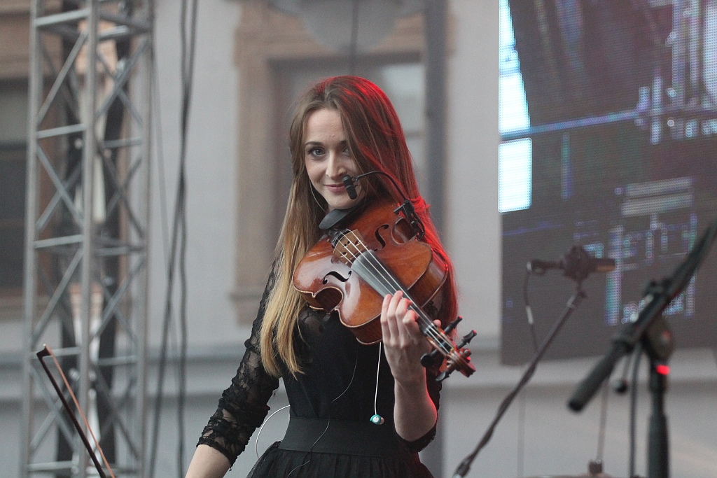 Red Heels, czyli smyczkowy rock na imieninowej scenie