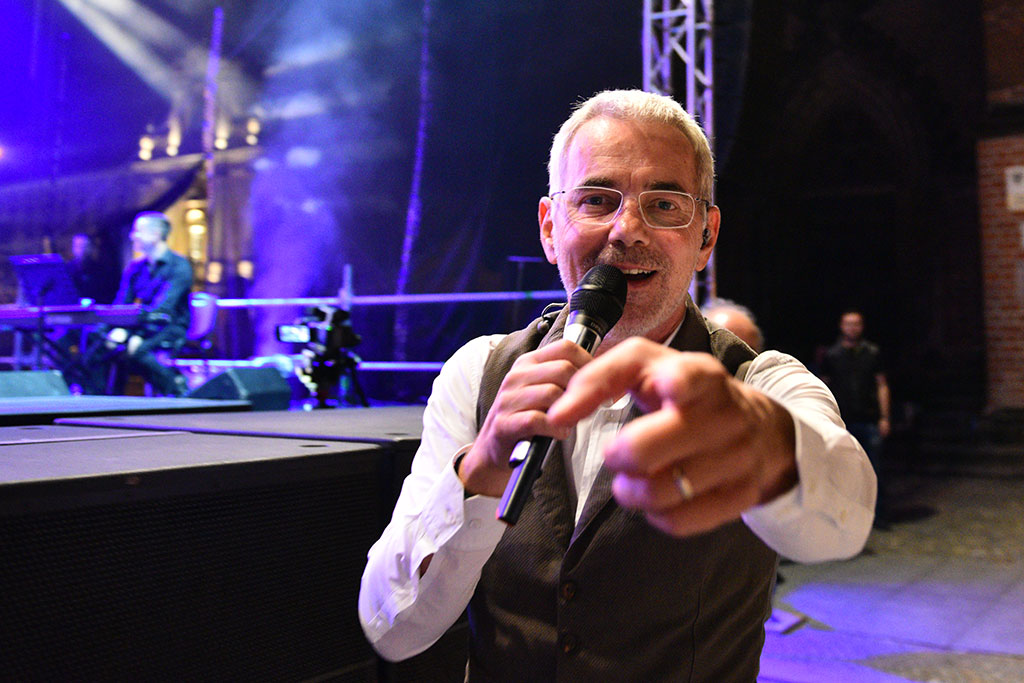 Robert Janowski z zespołem wystąpił w finale imienin ulicy NMP
