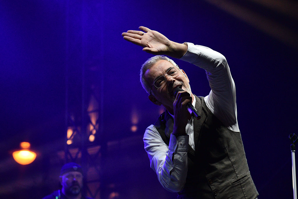 Robert Janowski z zespołem wystąpił w finale imienin ulicy NMP